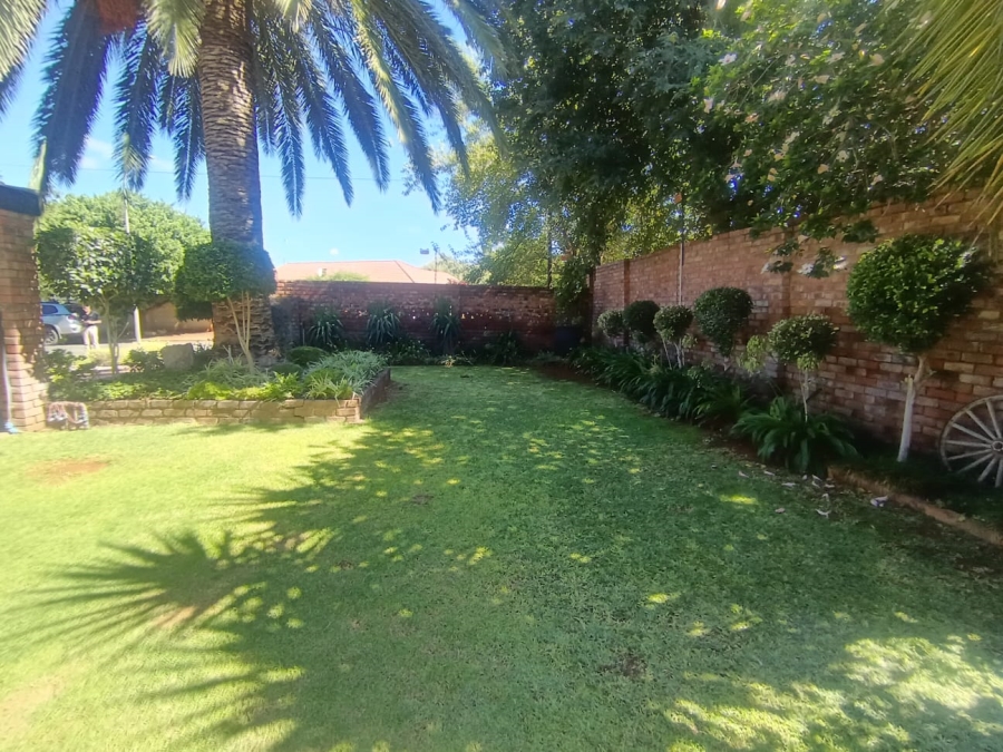 4 Bedroom Property for Sale in Hillcrest Northern Cape